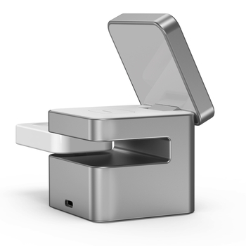 Qi2 certifikovaný magnetický bezdrôtový nabíjač pre tri zariadenia – konštrukcia z hliníkovej zliatiny a skla, 15W rýchle nabíjanie, PD protokol