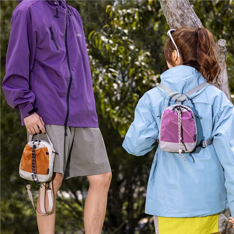 Vanjska sportska crossbody torba, kapacitet do 20 L, za 8-inčni prijenosnik, Oxford tkanina, zakrivljeni remen ramena