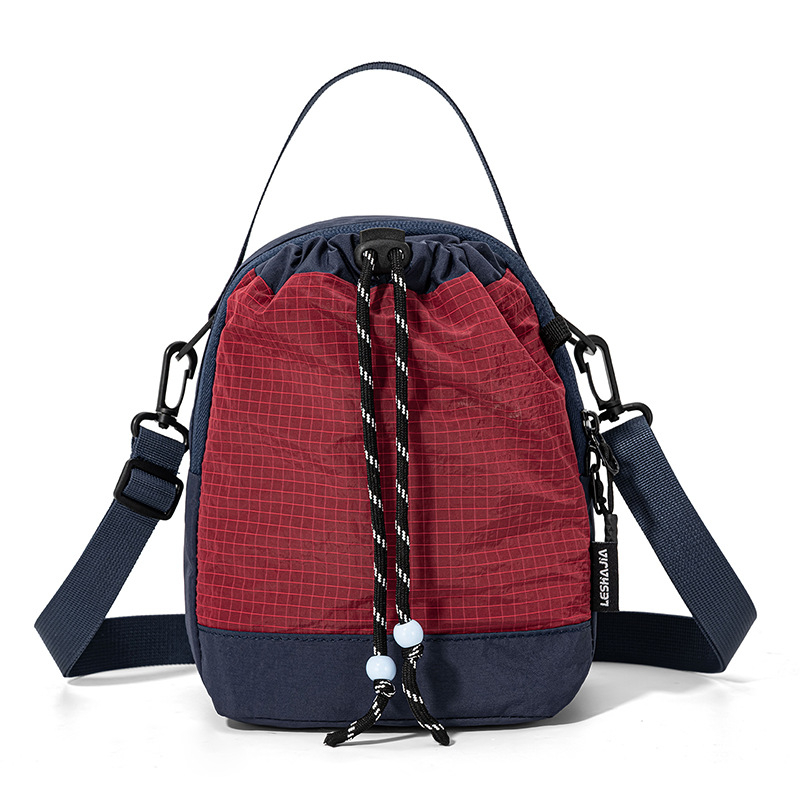Vanjska sportska crossbody torba, kapacitet do 20 L, za 8-inčni prijenosnik, Oxford tkanina, zakrivljeni remen ramena