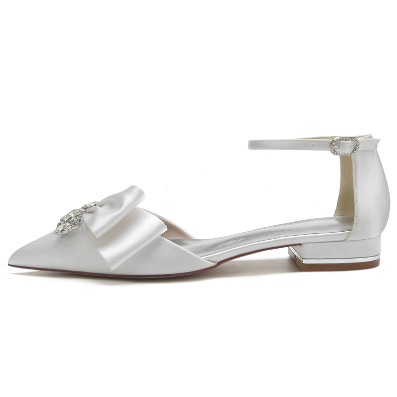 Γυναικείες νυφικές γόβες 2025 με μυτερό δάχτυλο, σατέν επάνω, χαμηλό τακούνι, λουράκι με κρύσταλλα και αγκράφα