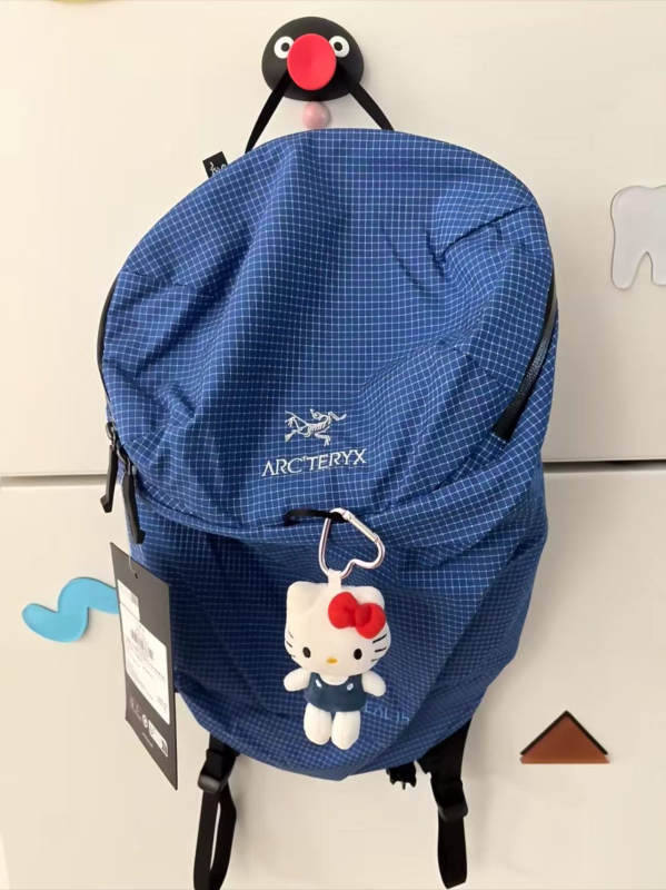 Rucsac unisex din nylon pentru outdoor, capacitate 15L, buzunar pentru laptop de 10 inch, ușor și multifuncțional