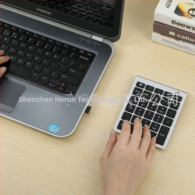 RF302 Bezdrôtová numerická klávesnica – 28 kláves, USB rozhranie, 2,4G bezdrôtové pripojenie, Plug-and-Play