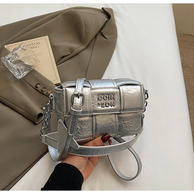 PU materijal crossbody torba kvadratnog oblika, vodoravna, sa zatvaračem i džepom za telefon