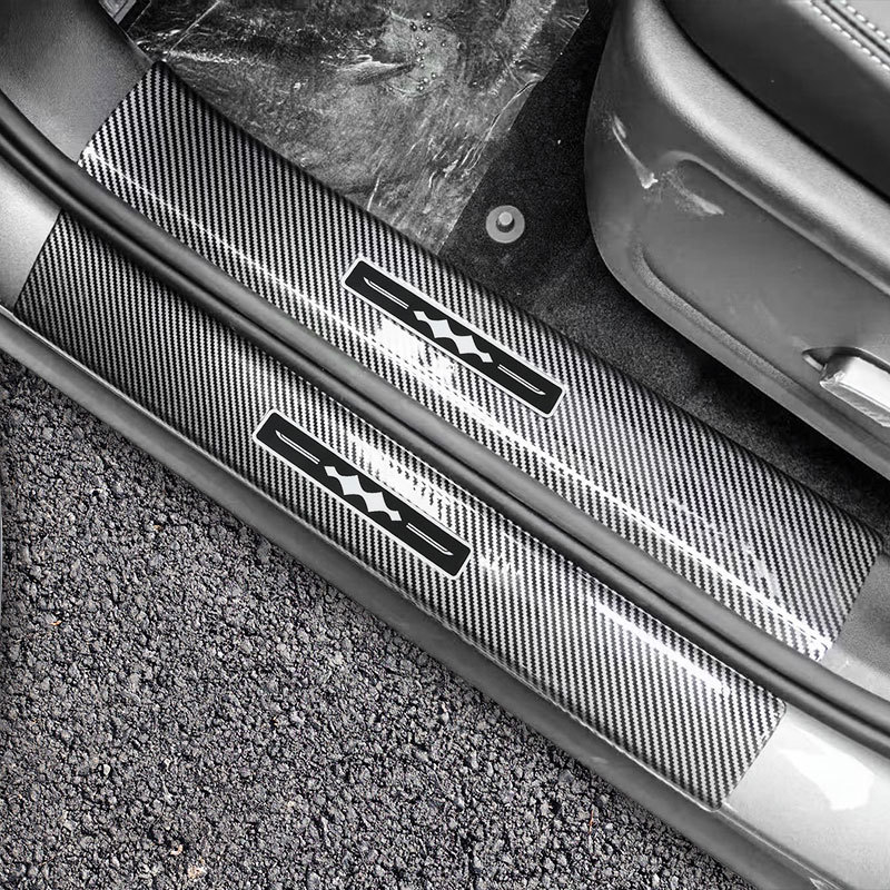 Zaštitni nadogradni set za Leopard Titanium 3 / Titaninm3: pragovi trake, pedale dobrodošlice, stražnje zaštitne naljepnice (plastika) za 25 modela