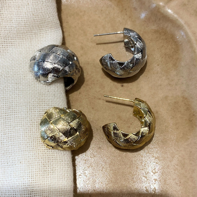 Геометрични обеци за уши със стоманени шипове, основа от сплав, покритие, екологично електроплатиране (модел 236)