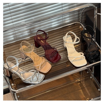 Effibonmei Dirželinių sandalai, PU viršus, gumos padas, kulno aukštis 3–6 cm, 2025 m vasara