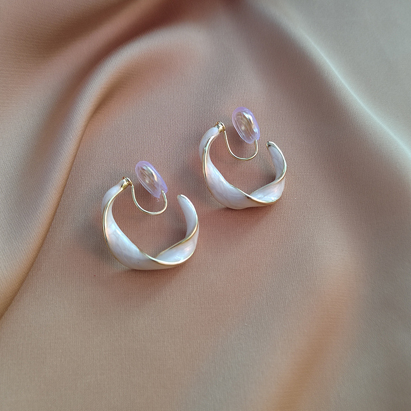 Kõrvarõngad klipsid – C-kujuline keerdgeomeetria, sulam, naiste stiil, prantsuse retro, õli töötlemine, tootmiskoode 367