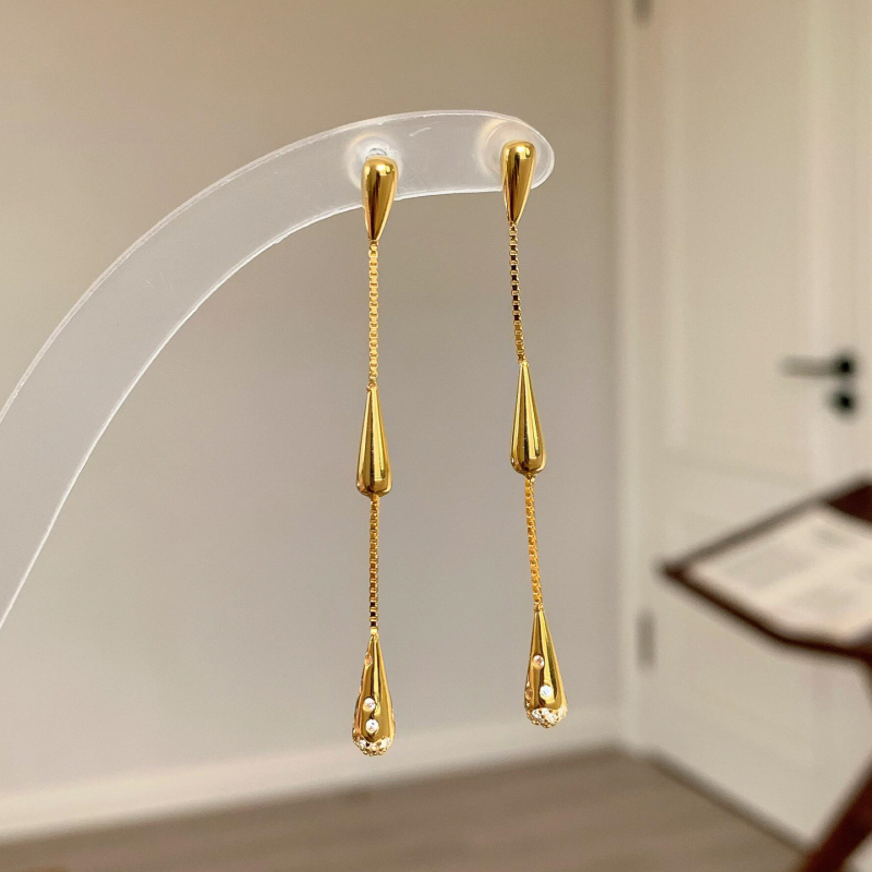 Обeци - капковидни висящи с ресни, титаниева стомана - пролет 2025, Old Money стил, за жени