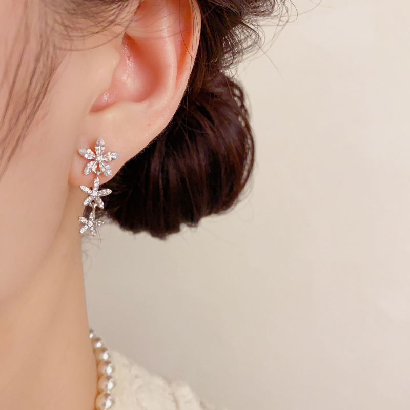 Обеци от мед, във форма на цветя, семпъл стил, за жени