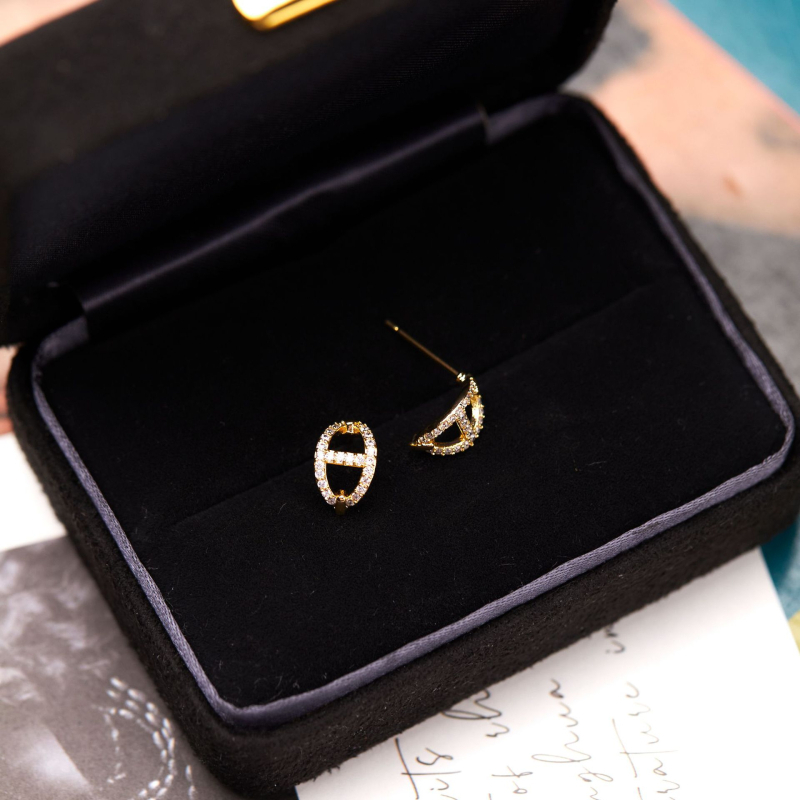 Cercei cu clips – Geometric design, cupru, placare electro, stil simplu, lansare vară 2024