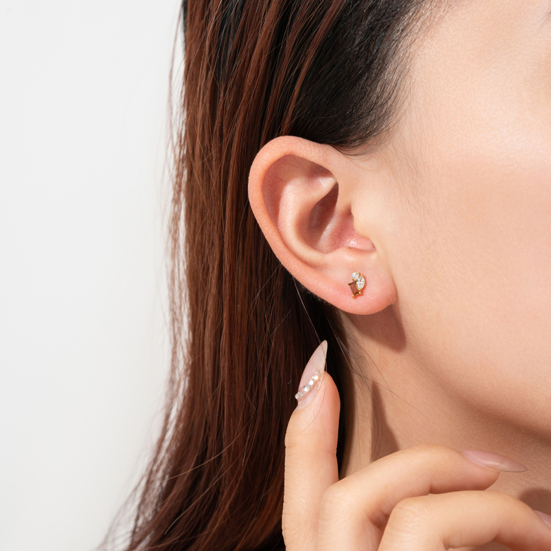 Студ обици от сребро 925 с геометричен дизайн, платина/18k златно покритие, марка Andy Wen