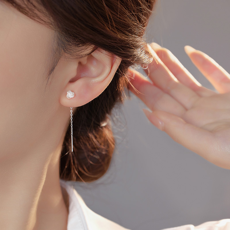 Under the Banyan Tree Fülbevalók – 99% ezüst, csepp alakú, geometriai fülfüggő, nőknek (Anyag: Ezüst 99%; Stílus: csepp alakú, geometri; Kategória: Fülbevalók; Célközönség: Nők)