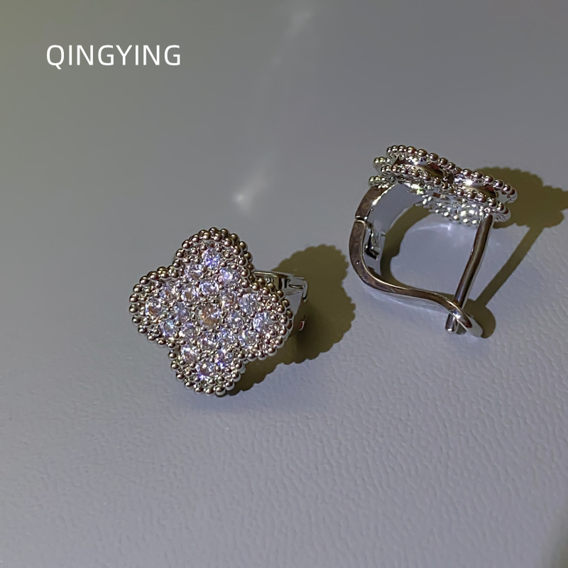 Cercei din cupru cu floare patru petale, setare cu diamante complete, stil Fashion OL