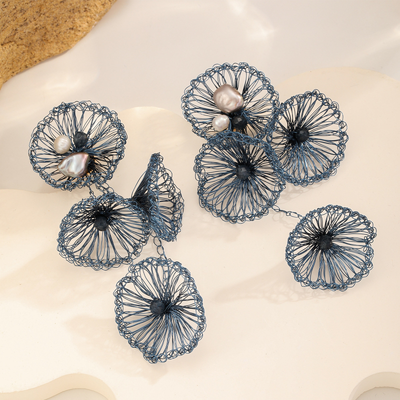 Cercei cu fir de cupru împletit în formă de floare, ciucuri, lucrate manual, știfturi din argint 925, stil ușor de lux