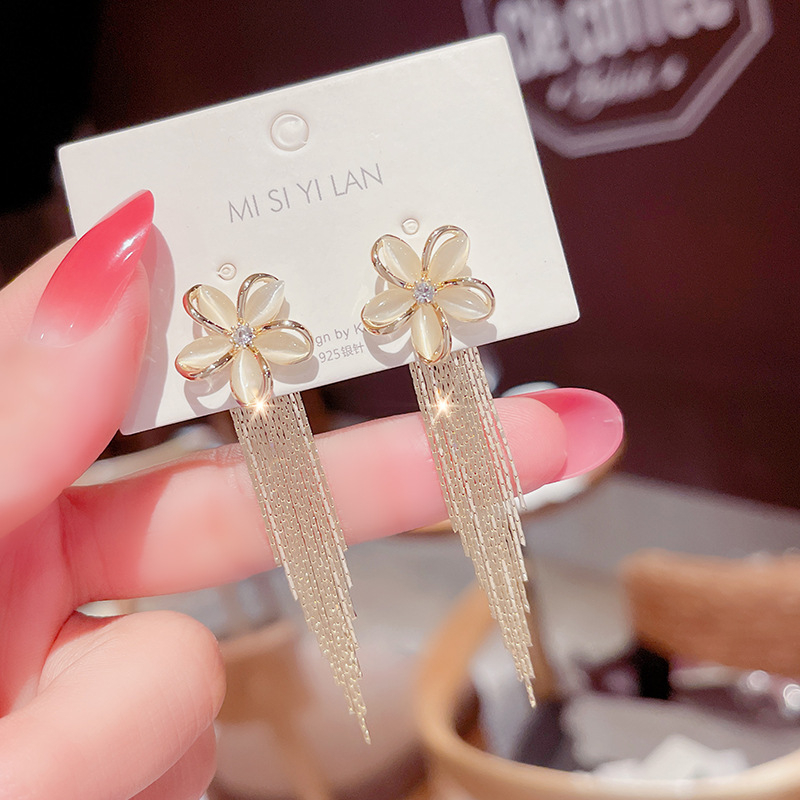 Haige fülbevalók – növényi virággal díszített design, ötvözet, elektroplattált, japán-koreai stílus