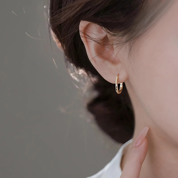 Сребърни халки за ушите, прост стил, електроплакиране, пролет 2025