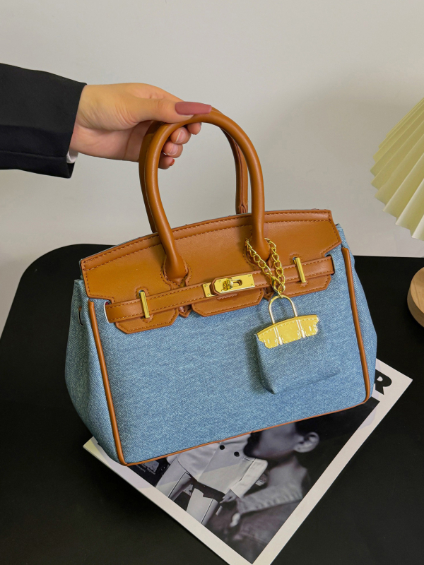 Ženska PU torba, platinskog stila, crossbody s zatvaračem i džepom na zip