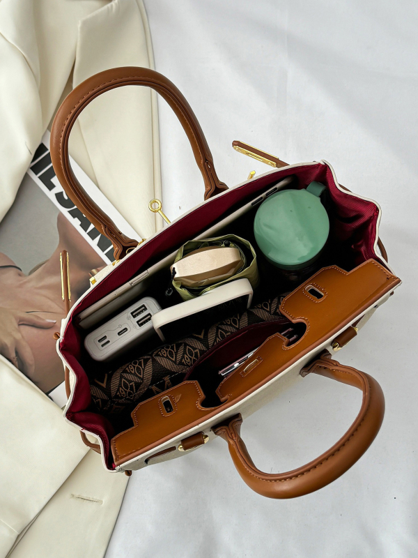 Ženska PU torba, platinskog stila, crossbody s zatvaračem i džepom na zip