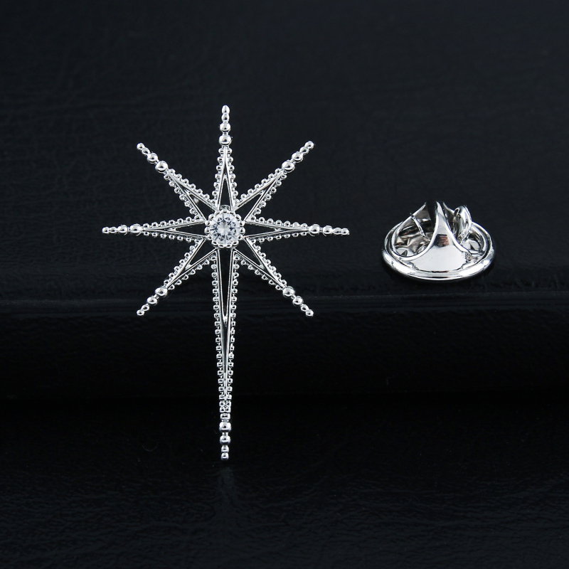 Rézből készült kitűző zirkón beépítéssel, nyolcszögletű csillag és kereszt csillag, geometriai dizájn, uniszex