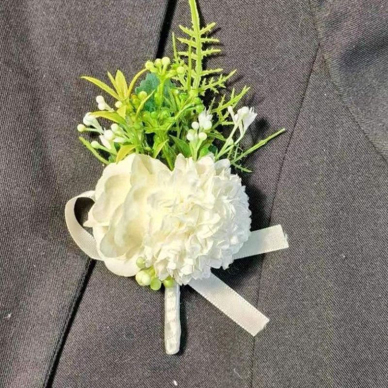 Esküvői korsage a mellkasra - uniszex, üzleti formális stílus - MARIOCASAS, anyag: Egyéb, beépítés nélkül, 2024 tavasz.