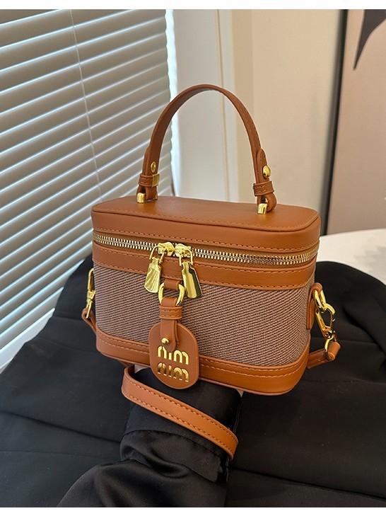 Bucket torba za žene - PU materijal, oblik horizontalni kvadrat, zatvarač, poliester podstava