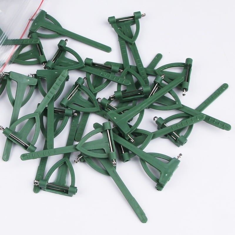 Clip corsaj în formă de T triunghiular — plastic; producție prin injecție + asamblare manuală; stil: coreean; utilizare: nuntă (Specificații: Material: Plastic; Proces: Turnare prin injecție + asamblare manuală; Stil: Coreean; Utilizare: Nuntă)