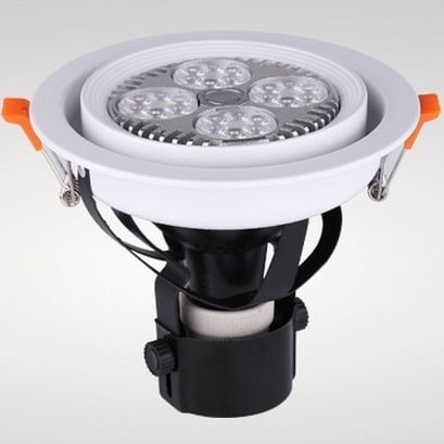 Carcasă lampă P30 cu Mișcare Mare încorporată, din Fier, vopsire la cuptor, pentru fotografie comercială