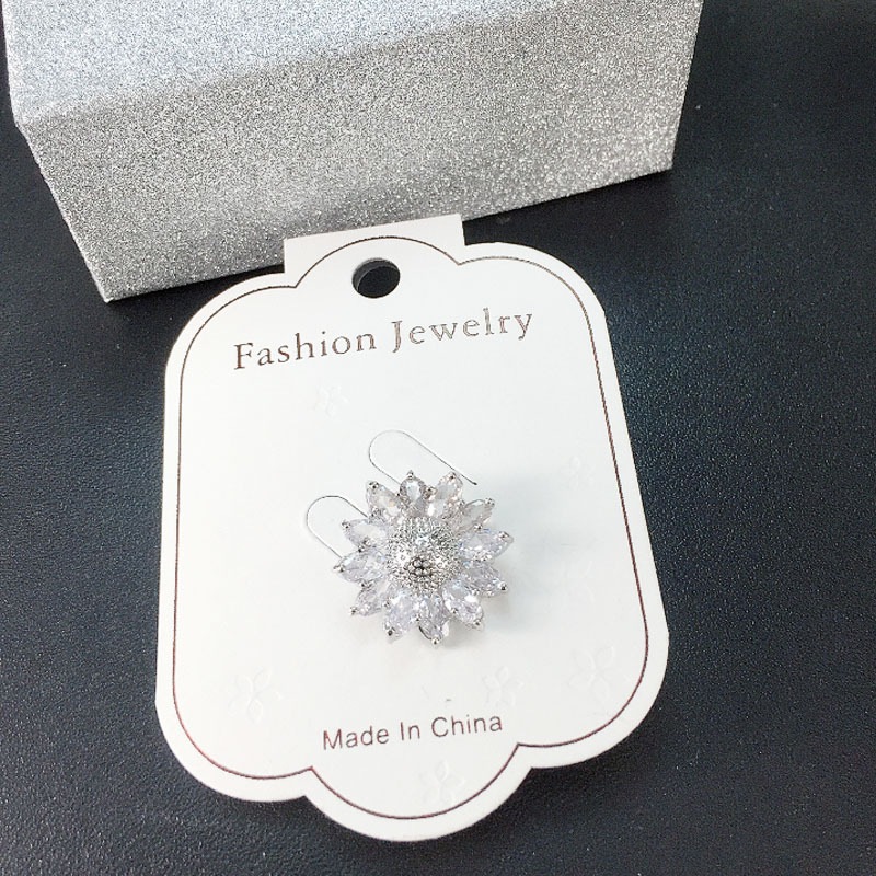 Kaela pin päikesekõrva ja tsirkooniga, vase alus, Korea stiil, unisex