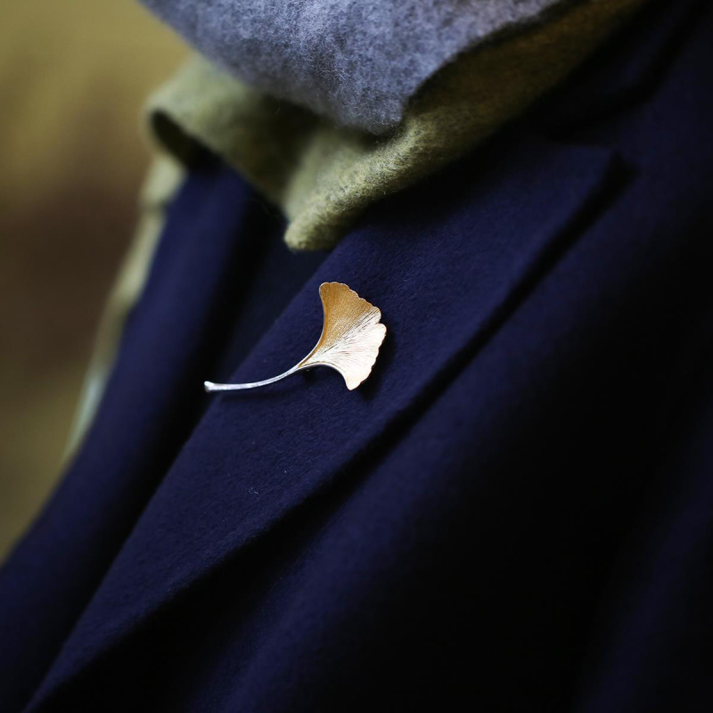 Broš s listom ginkgo, cvjetni oblik, bakreni materijal, kineski stil, elektroplatiranje