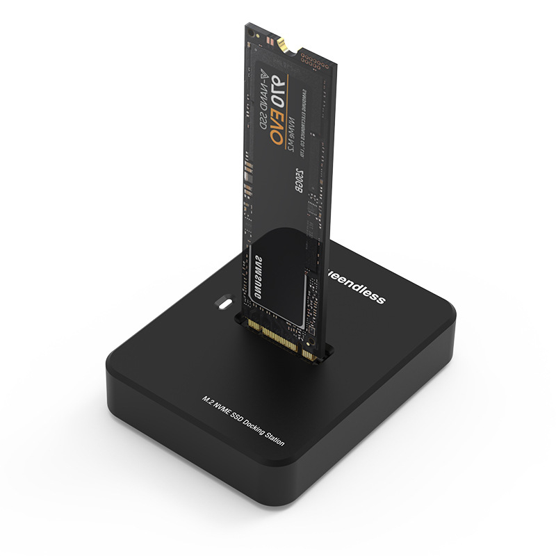 Dualni SATA/NVMe protokol — visokoučitan i dock za M.2 SSD, aluminijska legura, 2TB, 10Gbps