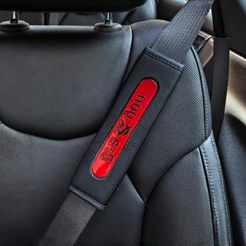 Zaštitni pokrov ramena auto-pojasa - koža s karbonskim uzorkom, Velcro zatvarač, praktičan, bez prilagodbe, bez logotipa