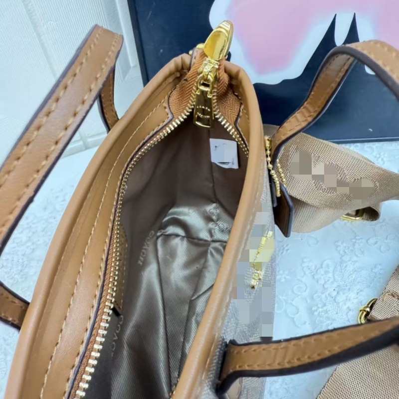 Τσάντα bucket από PU δέρμα με φερμουάρ, επένδυση πολυεστέρα, εσωτερικές θήκες για κινητό και έγγραφα