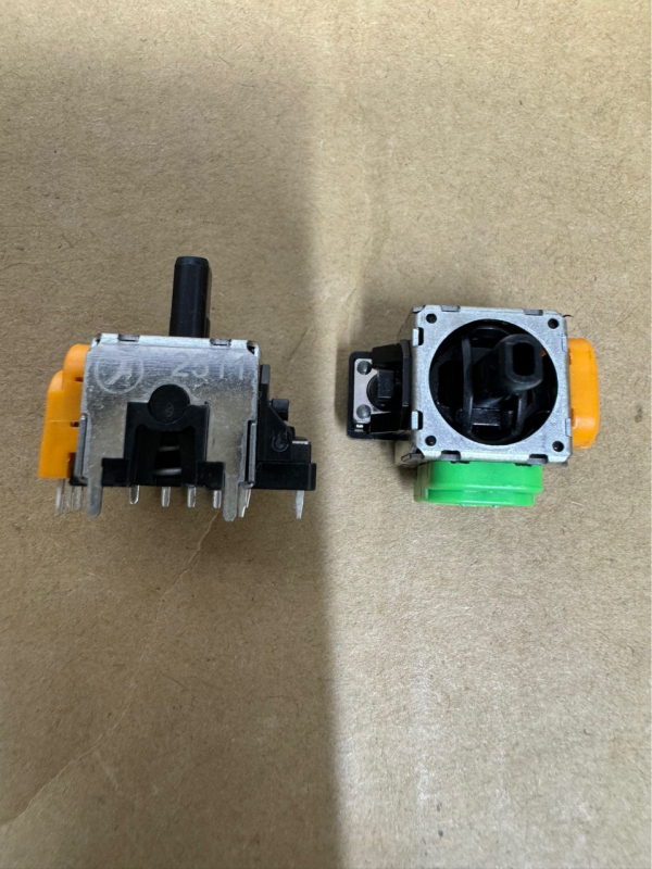 Joystick s TMR Hall senzorom – model FJH10K-S4, Plug-in rozhranie, PS4/PS5 kompatibilita, ABS puzdro, Tianman Technology