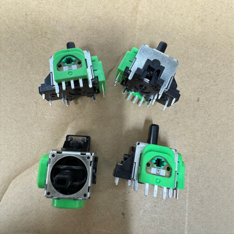 Joystick s TMR Hall senzorom – model FJH10K-S4, Plug-in rozhranie, PS4/PS5 kompatibilita, ABS puzdro, Tianman Technology