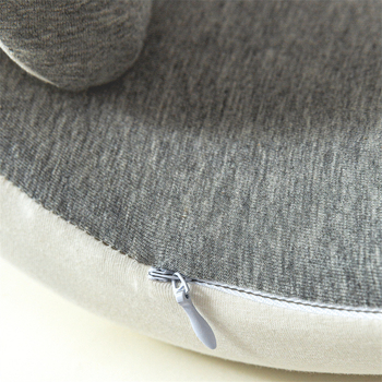 У-образна пътна възглавница за шия с пълнеж от паметен памук, обшивка от модал, тегло под 0,5 кг, модерен минималистичен дизайн.