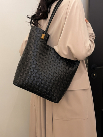 PU materjaliga naiste tote kott, linna minimalistlik stiil, horisontaalne ruudu kuju, avatud ülemine, sisemine telefoni tasku