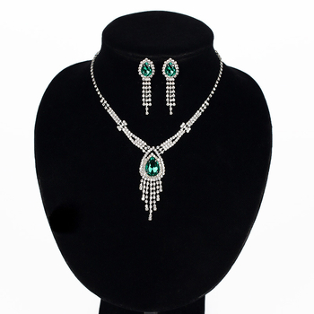 Set nakita: naušnice i ogrlica od kristala, lanac s perlama (bead chain), privjesak od umjetnog kristala; uzorci: Ljubavno srce, Kapljica, Zvono