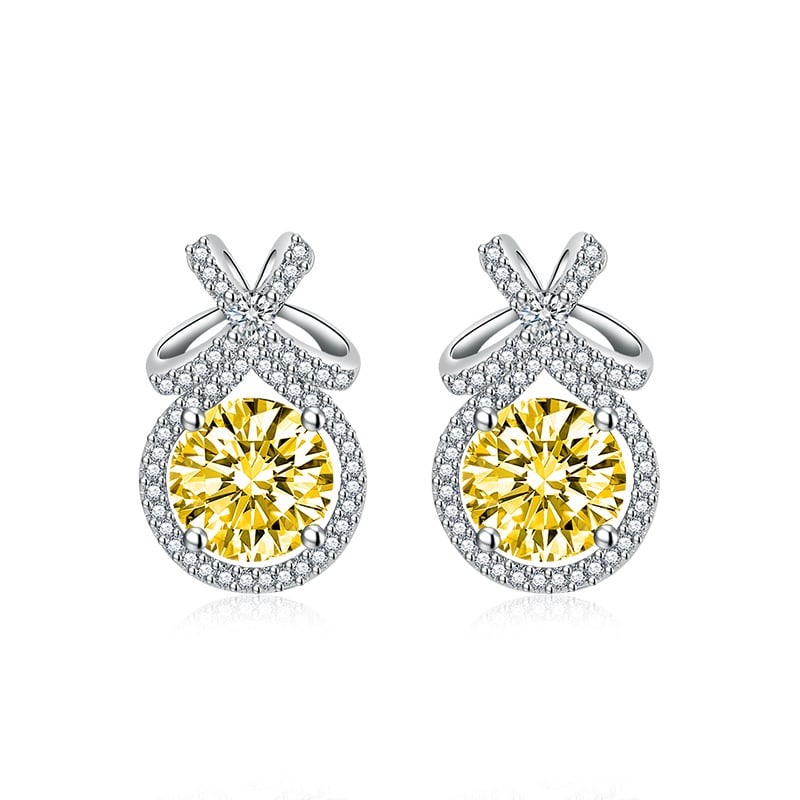 Réz ékszerszett: nyaklánc, fülbevaló és gyűrű; Bow motívum, réz medál, O-lánc, elektroplatált felület; geometriai stílus