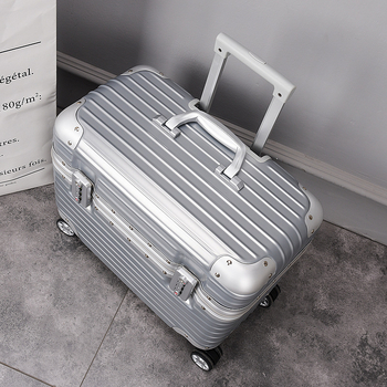 Kufr s aluminijskim okvirom — unisex; zaključavanje; ABS+PC; vodootporan i protiv krađe; kotači u stilu aviona; prugasti uzorak