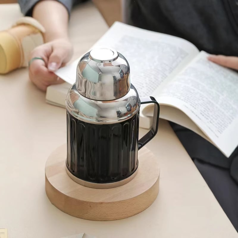 Termosz pohár hőmérséklet kijelzővel és tea szeparátorral, belső 316-os rozsdamentes acél, külső 201-es rozsdamentes acél, vákuumos szigetelés, hordozható otthoni használatra