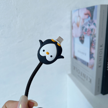 Samsung 25W защитно покритие за кабел за данни – карикатурен стил пингвин, PVC материал, комплект от 4 броя