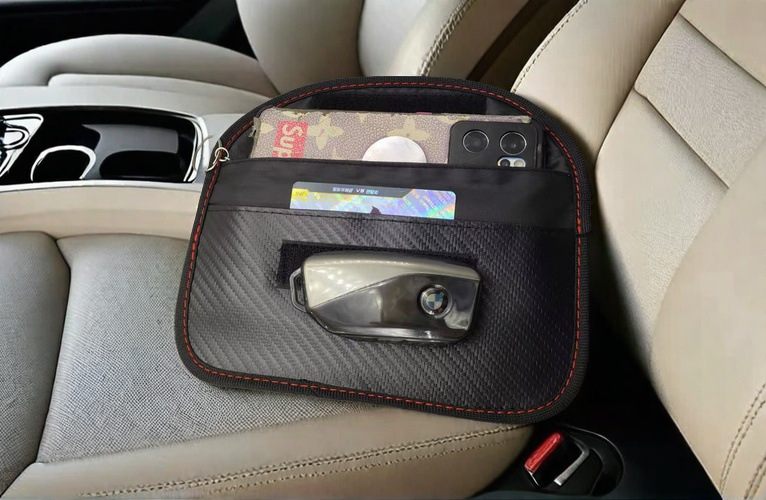 Torba za ključeve s zaštitom od krađe i zaštitom signala ključa automobila, koža, karirani uzorak