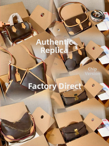 Kožená kabelka cez rameno baguette štýlu, pre voľný čas, plátenná podšívka, horizontálny štvorcový tvar, uzavreté otvorenie