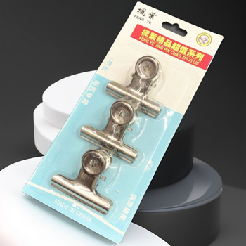 Clema de uscare, metal, modelul 147, marca Independent, stil modern minimalist.