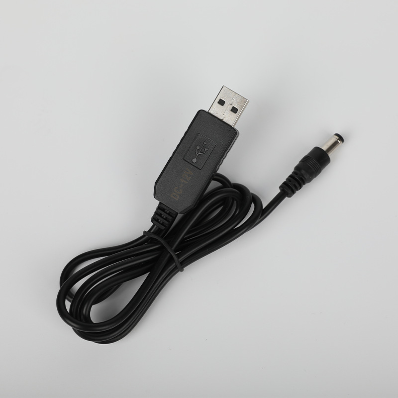 USB–DC tápegységkábel 12V boosthoz, DC 5.5×2.1 mm csatlakozóval, alkalmas routerekhez, optikai modemekhez és egyéb alacsony fogyasztású eszközökhöz