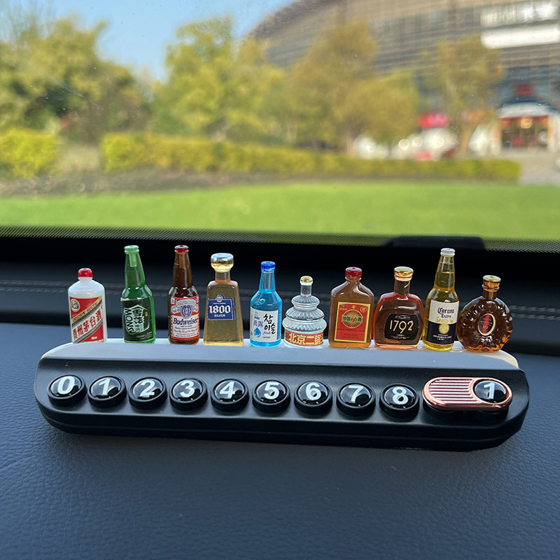 HM17 plastični ukras za unutrašnjost automobila s aromaterapijom — dizajn male bočice vina, privremena oznaka za parkiranje s mogućnošću prilagodbe, bez logotipa