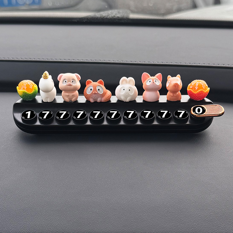Auto dekorativna figura s karikaturama životinja (Materijal: Plastika; Tip: Skriven; Obrada i prilagodba: Nije dostupno)