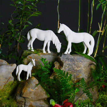 Set figura konja od smole, Zen bonsai mikro krajobraz dekor, 3-dijelni set; Materijal: prirodna smola; Marka: Little humble craftsman; Kategorija: Obrađivanje smole; Stil: Kineski