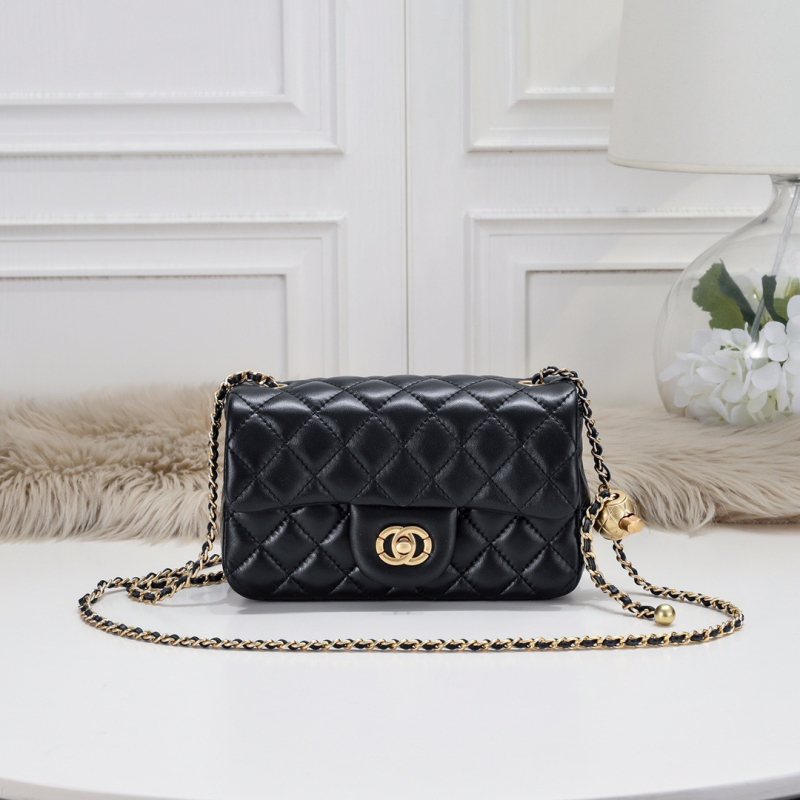 2025 Chanel-inspirirana mala kvadratna torbica s lancem, crossbody, od ovčje kože, vrhunsko izdanje