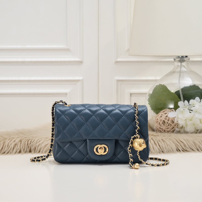 2025 Chanel-inspirirana mala kvadratna torbica s lancem, crossbody, od ovčje kože, vrhunsko izdanje